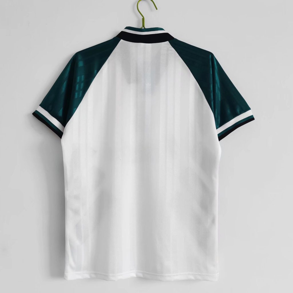 Liverpool 1993-95 Camiseta visitante