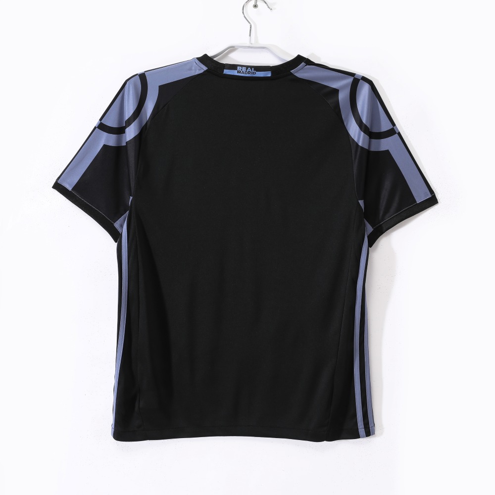 Real Madrid 2016-2017 Tercera camiseta