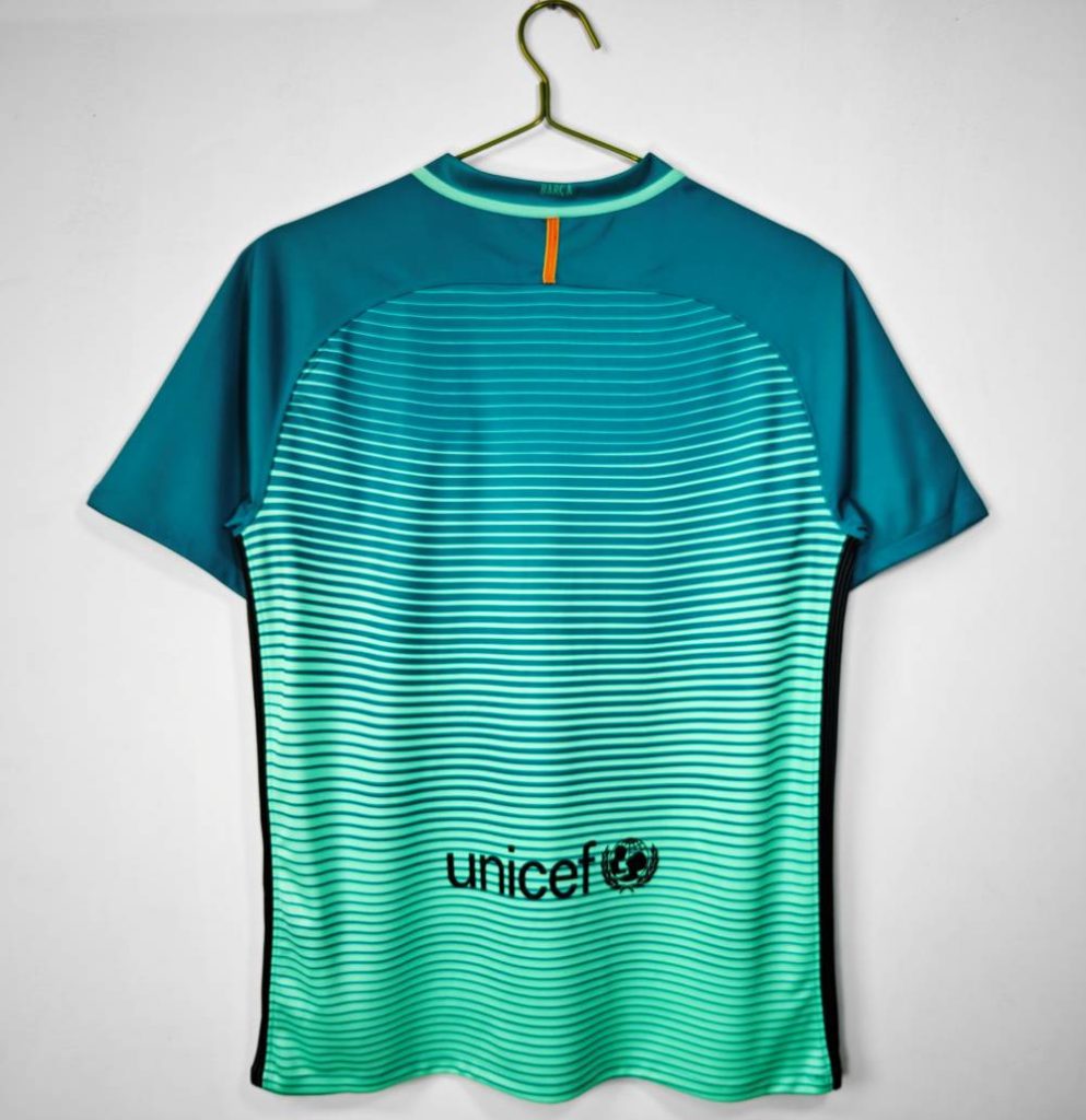 Barcelona 2016-2017 Tercera camiseta