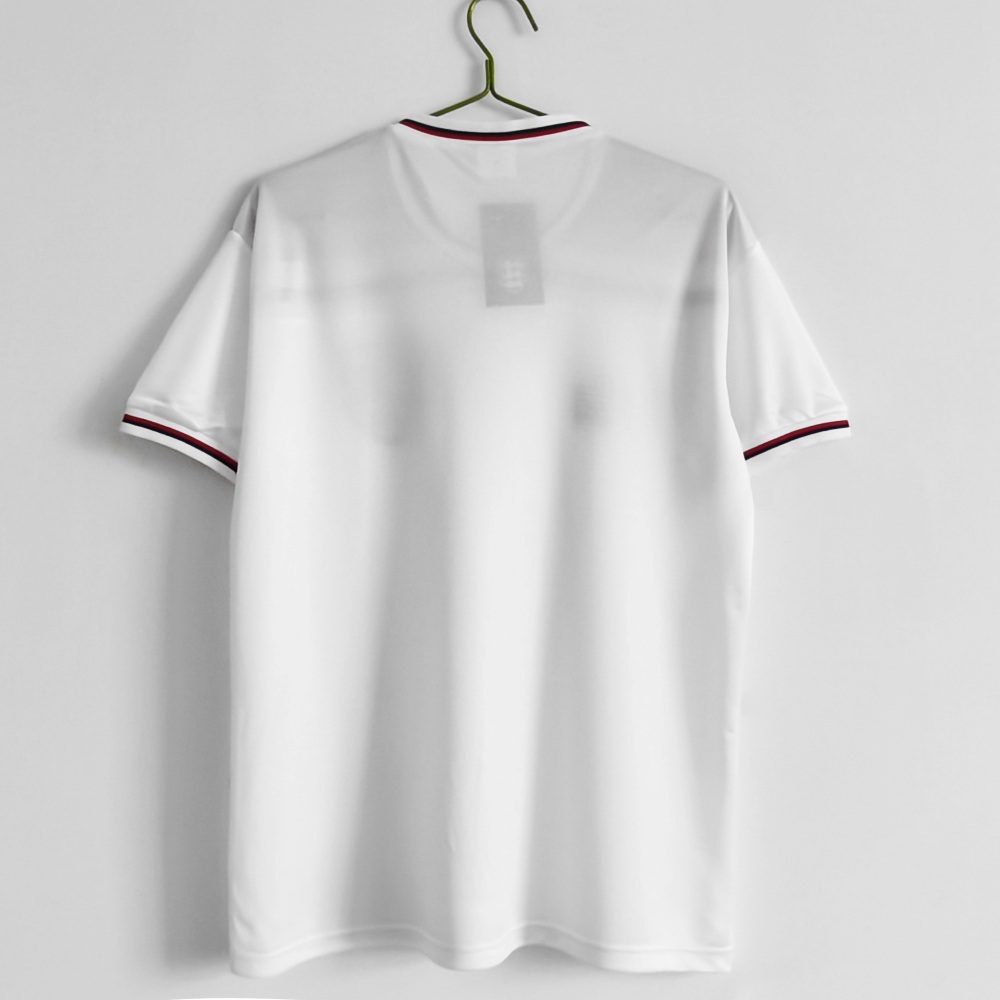 Inglaterra 1982 Camiseta local