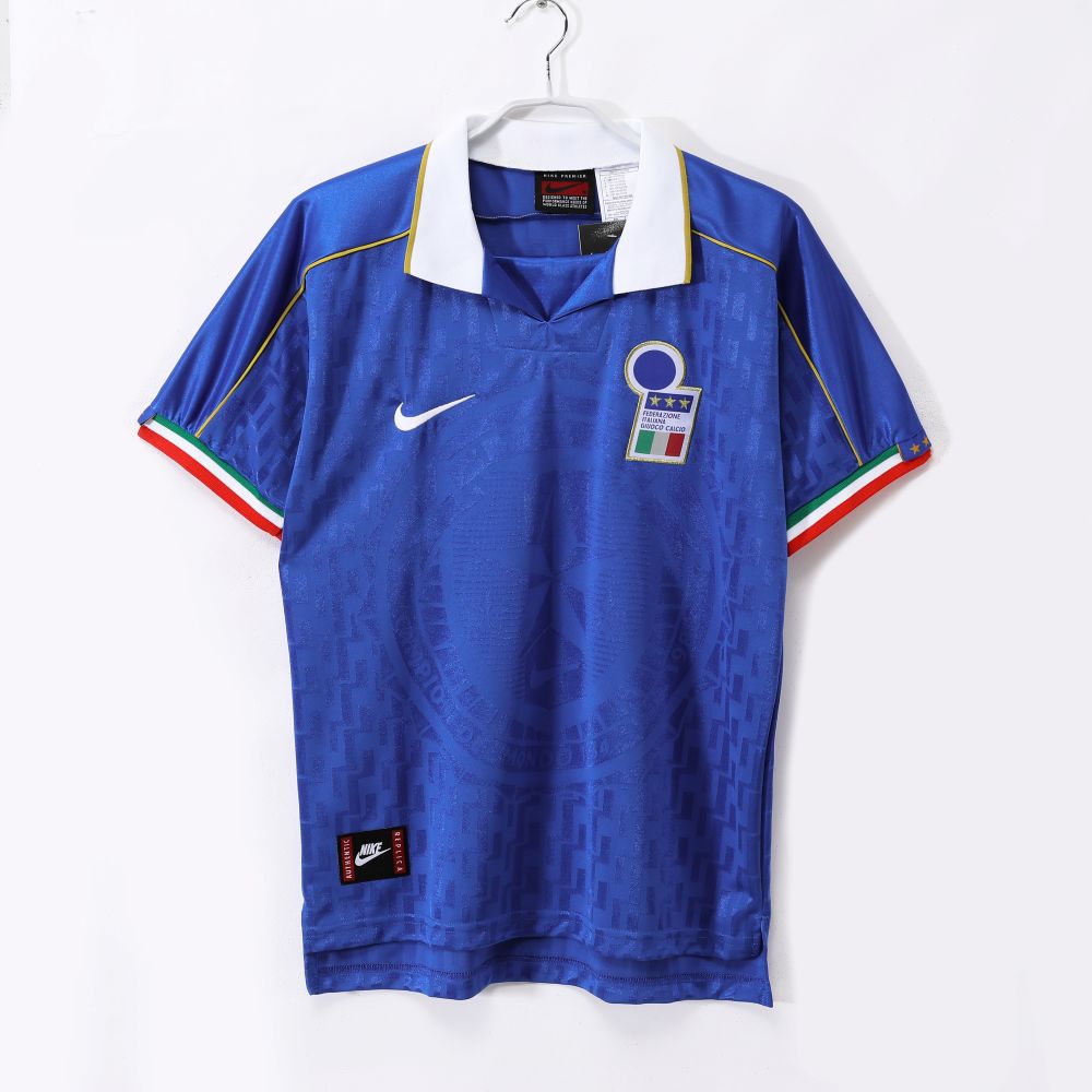 Italia 1995 Camiseta local