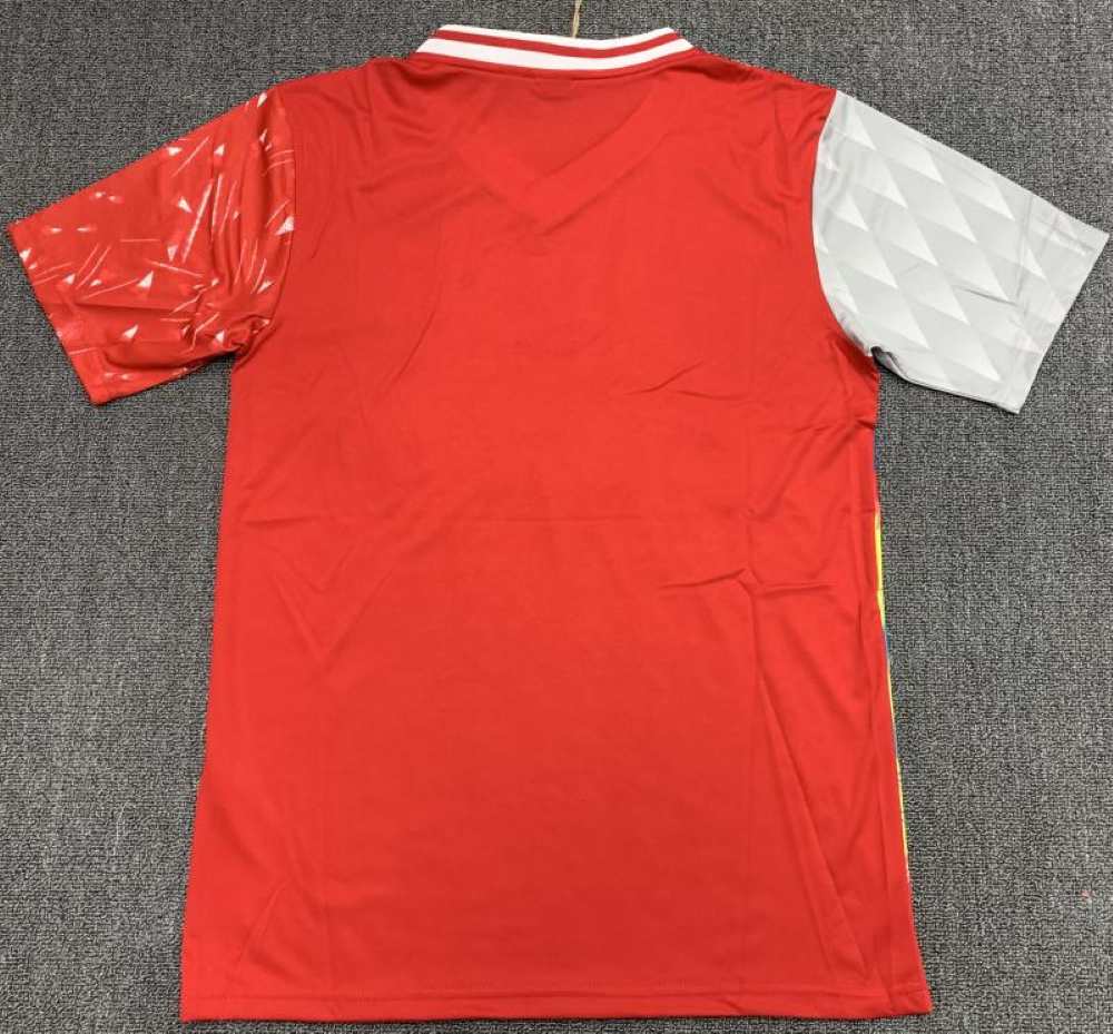 Liverpool Hybrid Camiseta edición conmemorativa