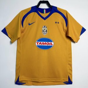 Juventus 2005-06 Third Shirt