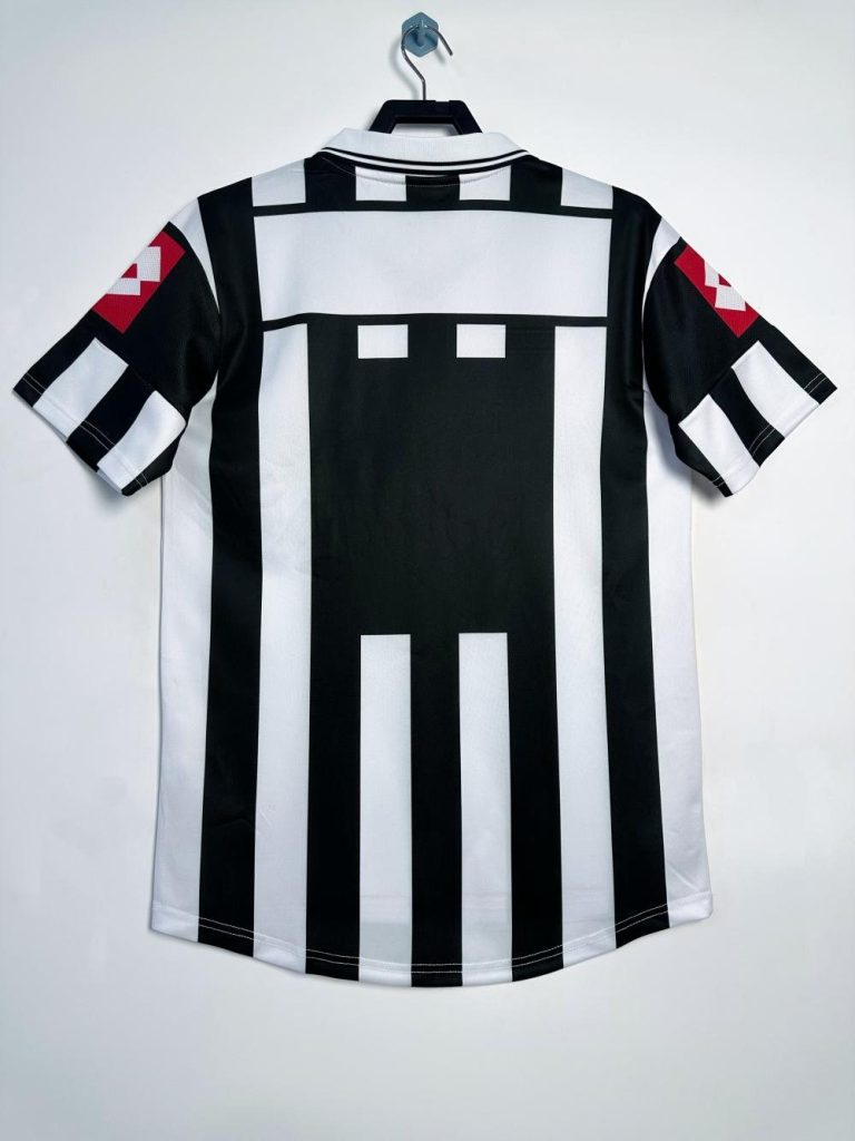 Juventus 2001-02 Camiseta local