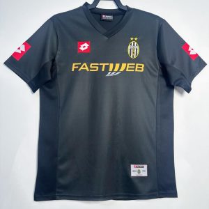 Juventus 2001-02 Away Shirt