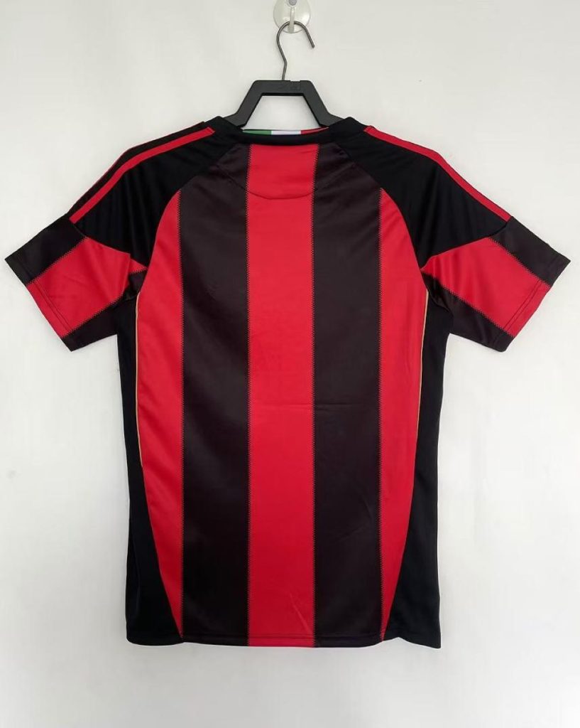 AC Milan 2010-11 Camiseta local