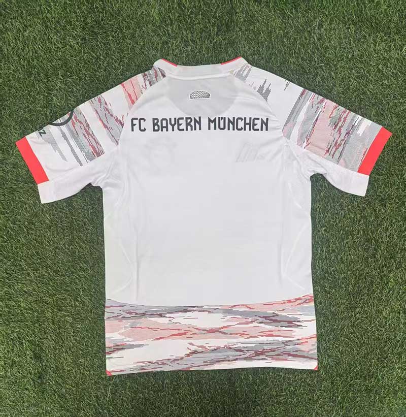 Bayern Munich 2025-26 Away Shirt