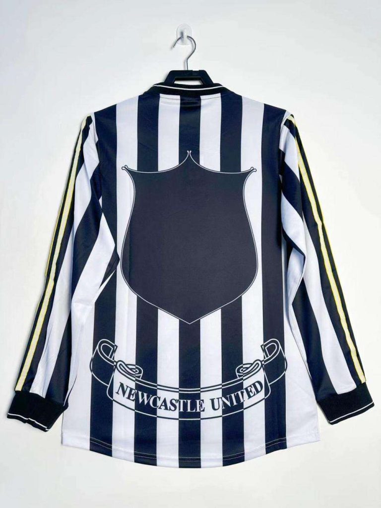 Newcastle United 1997-99 Camiseta local de manga larga