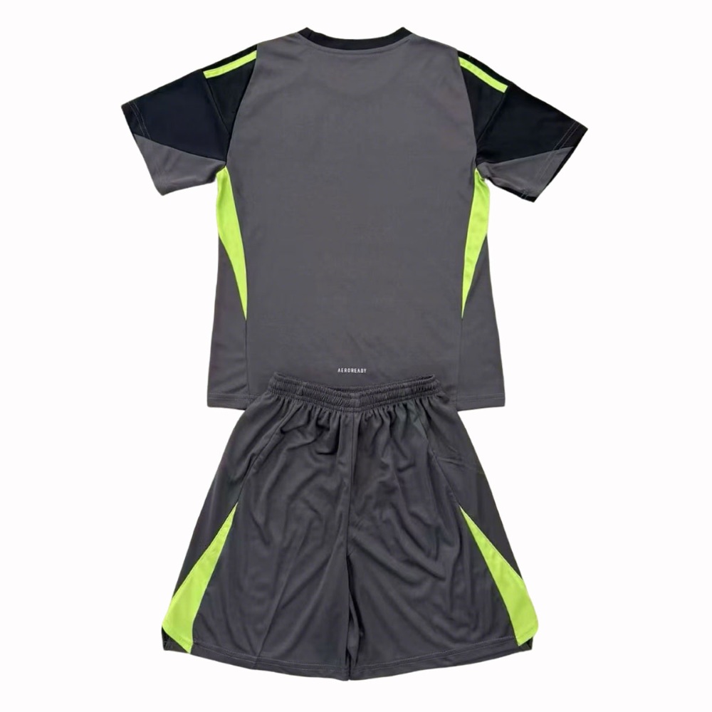 Niños Real Madrid 2025-26 Goalkeeper Kit