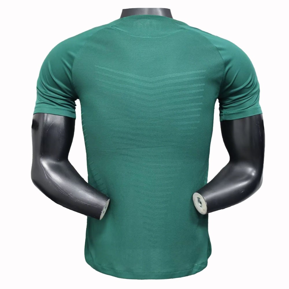 Real Madrid 2025 Green Camiseta versión jugador