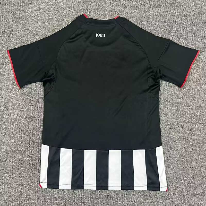 Beşiktaş 2025-26 Camiseta visitante