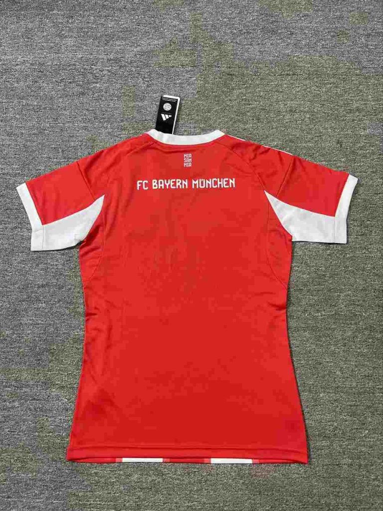 Women Bayern Munich 2025-26 Home Shirt