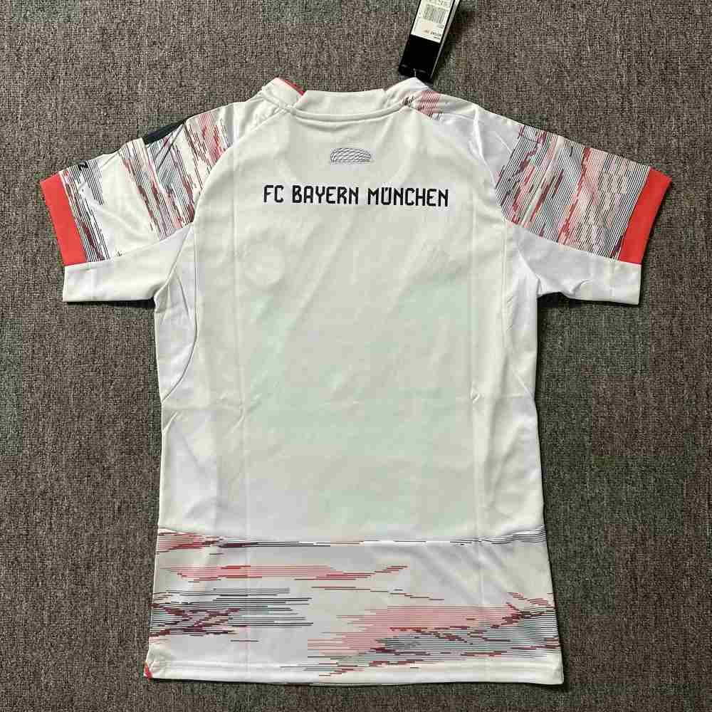 Women Bayern Munich 2025-26 Away Shirt