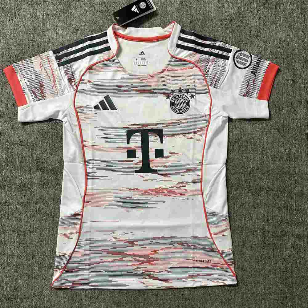 Women Bayern Munich 2025-26 Away Shirt