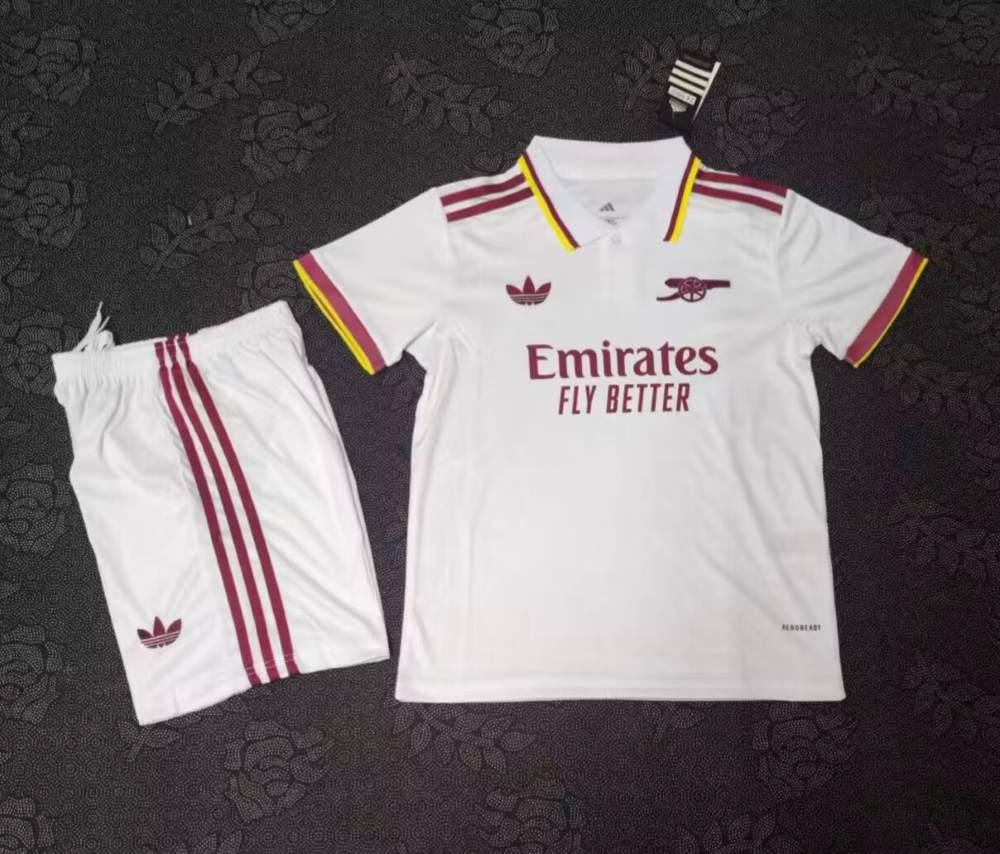 Niños Arsenal 2025-26 Tercera Versión jugador Kit
