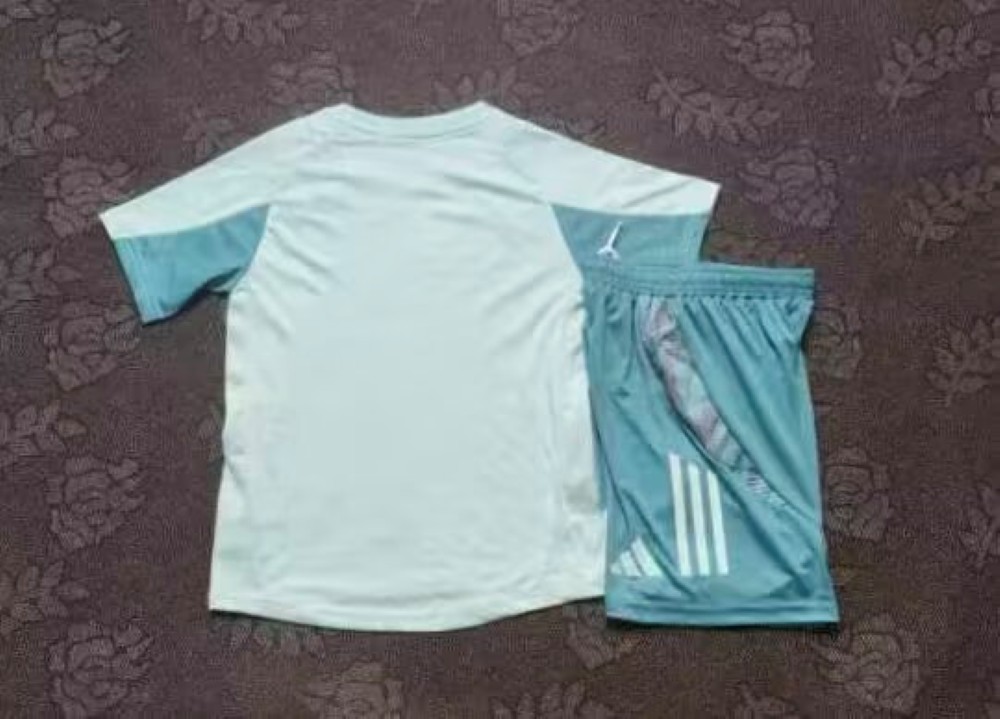 Cruzeiro 2025-26 Entrenamiento Suits