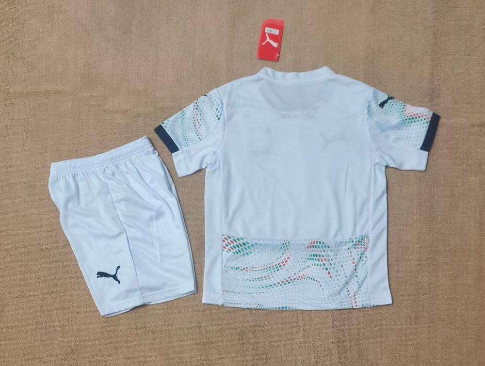 Niños Portugal 2025-26 Visitante Kit