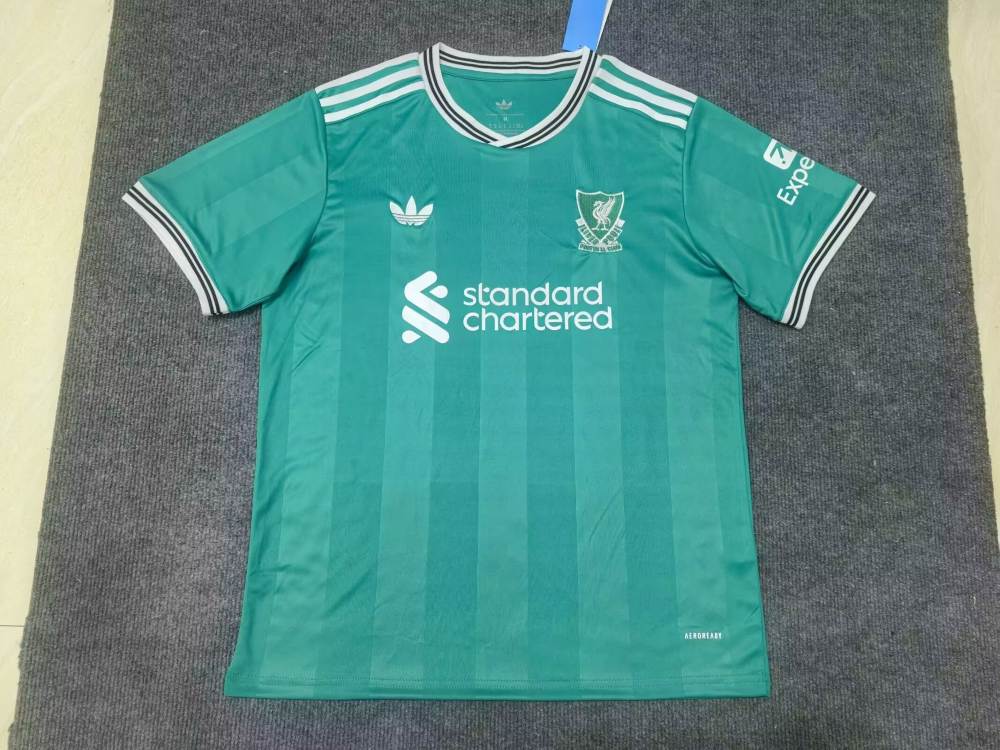 Liverpool 2025-26 Tercera camiseta