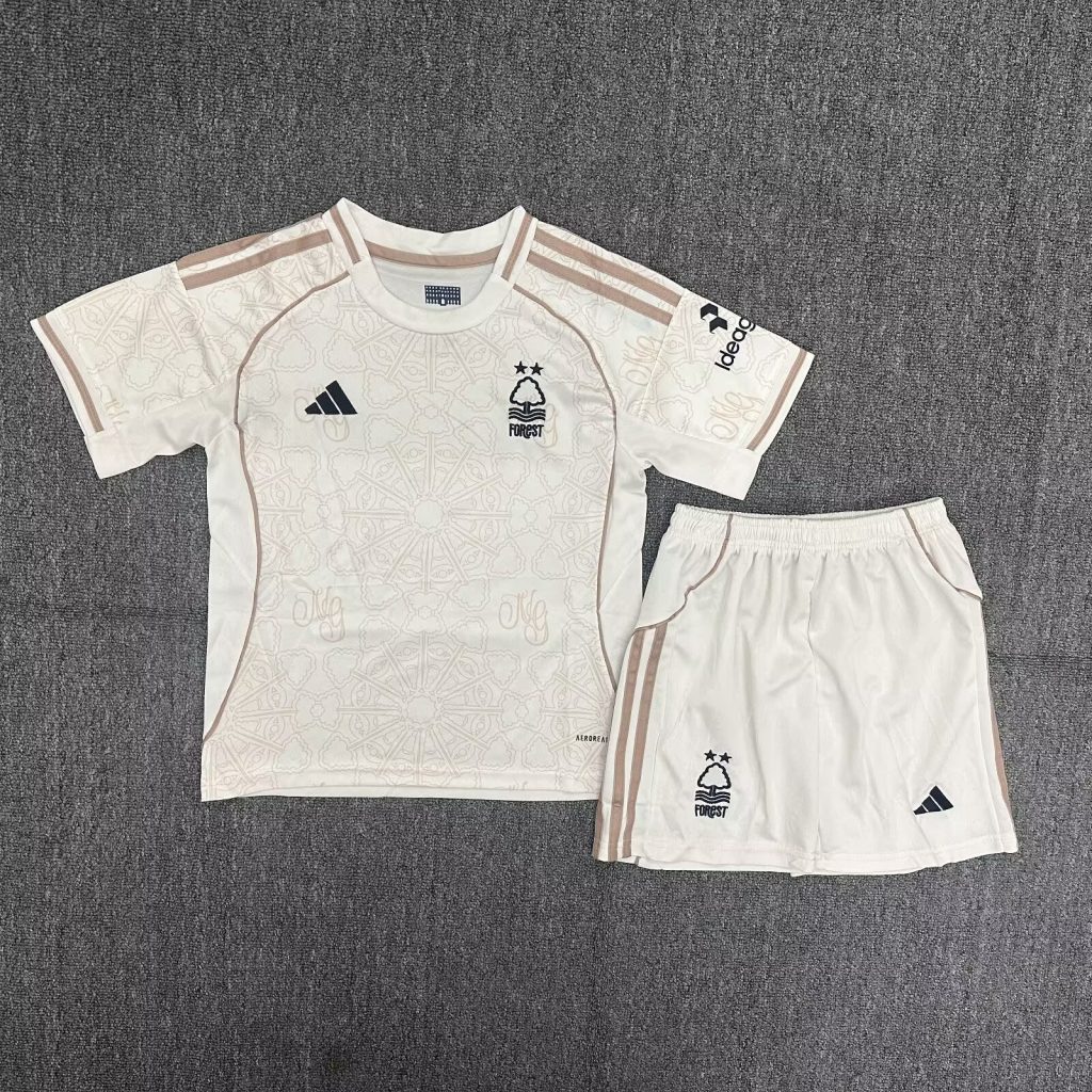 Niños Nottingham Forest 2025-26 Visitante Kit
