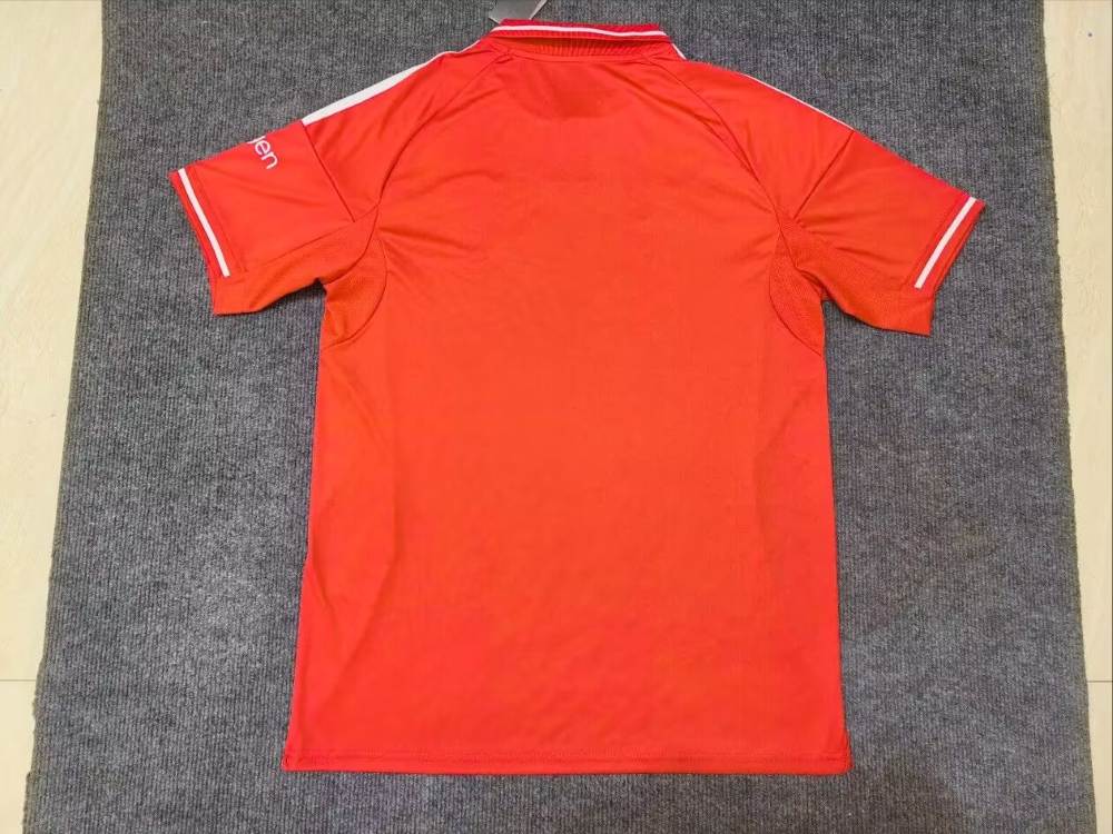 Nottingham Forest 2025-26 Camiseta local