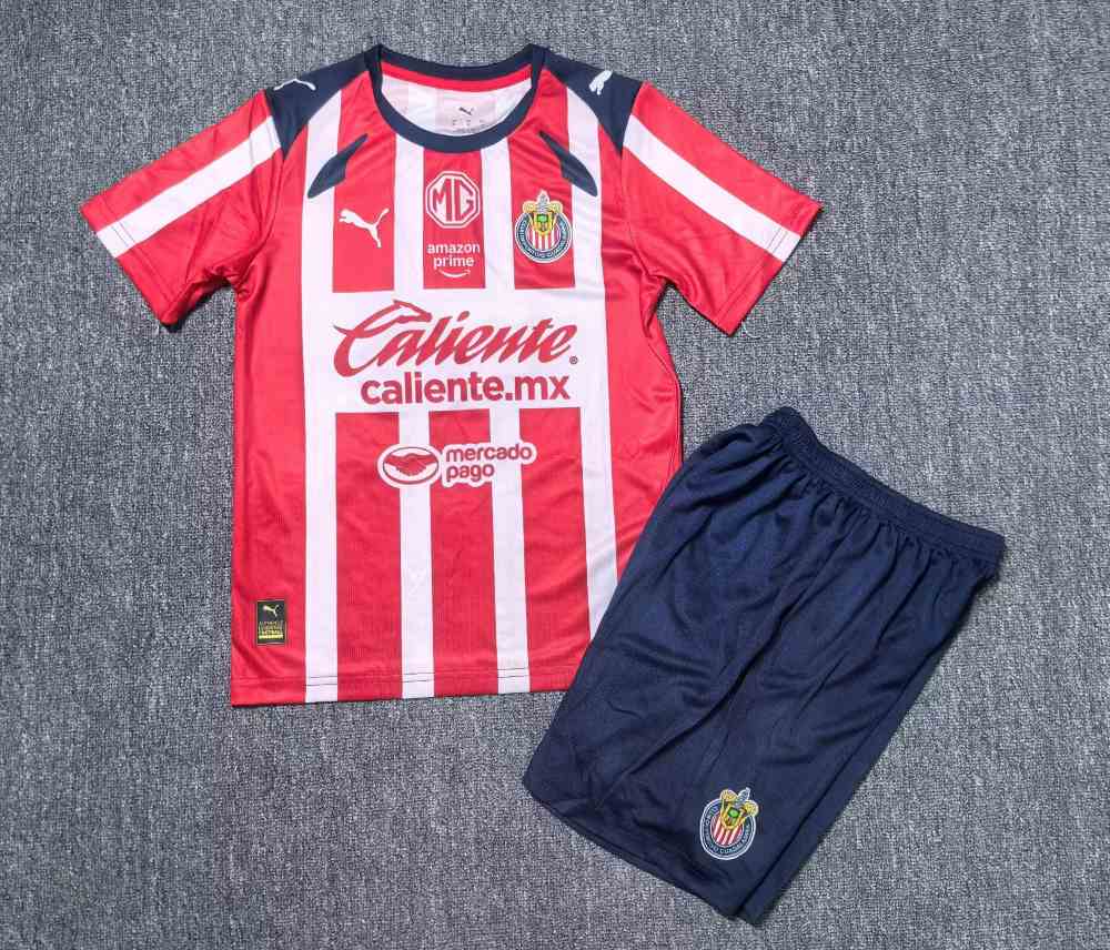 Niños Chivas Guadalajara 2025-26 Local Kit