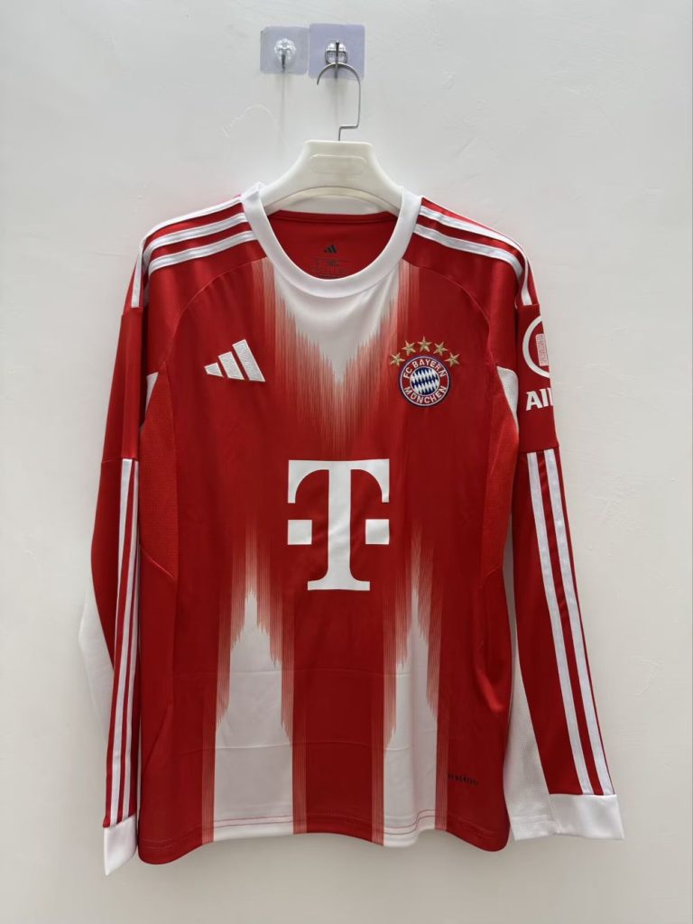 Bayern Munich 2025-26 Home Long Sleeve Shirt
