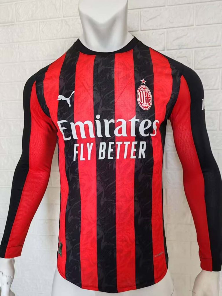 AC Milan 2025-26 Camiseta local versión jugador de manga larga