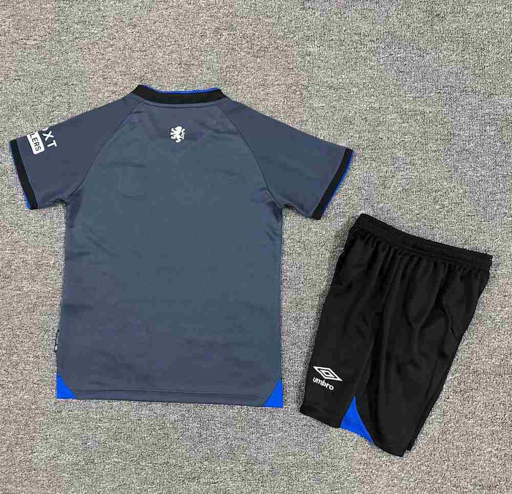 Niños Rangers 2025-26 Tercera Kit