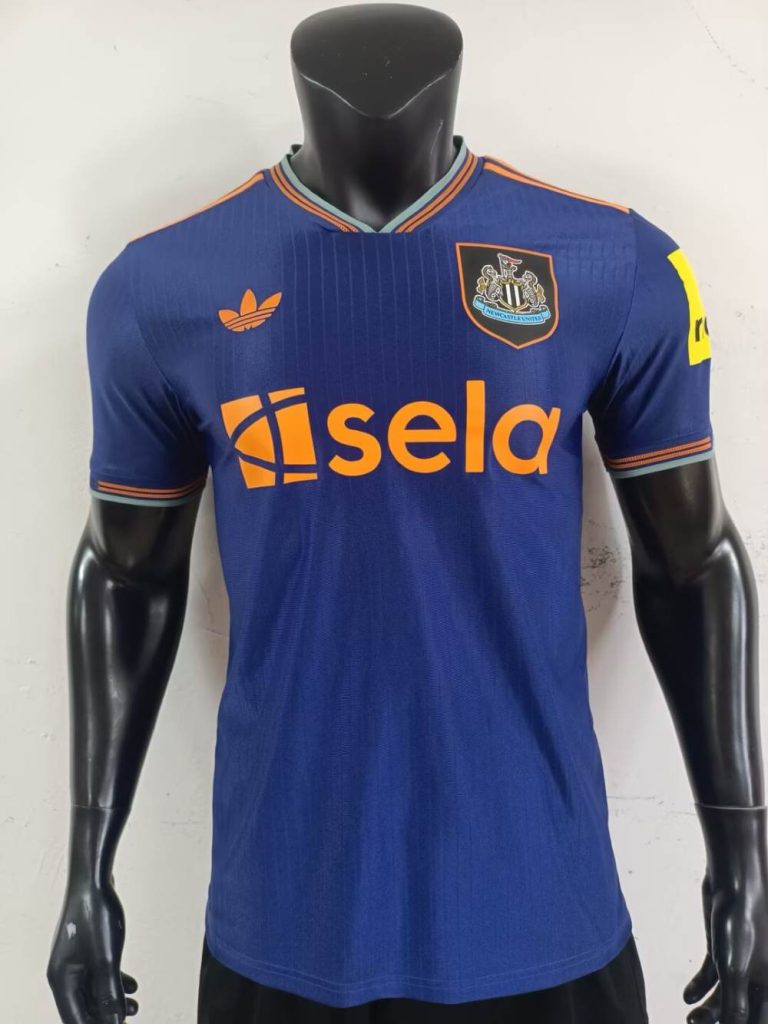 Newcastle United 2025-26 Tercera camiseta versión jugador