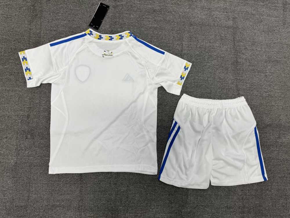 Niños Leeds United 2025-26 Local Kit