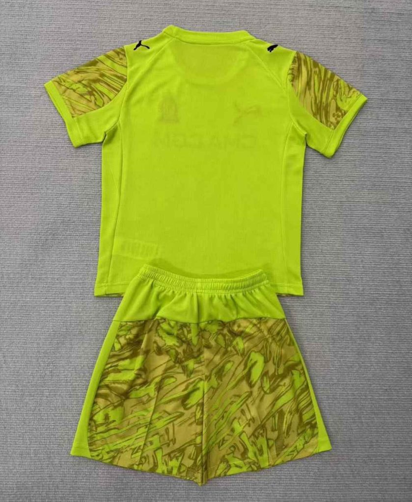 Niños Marseille 2025-26 Goalkeeper Kit