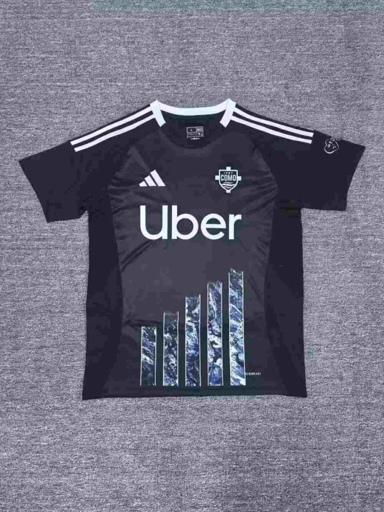 Como 2025-26 Tercera camiseta