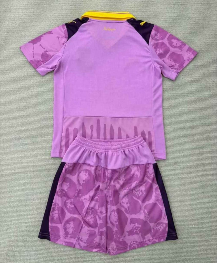 Niños Dortmund 2025-26 Goalkeeper Kit