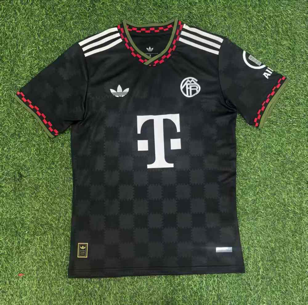 Bayern Munich 2025-26 Tercera camiseta