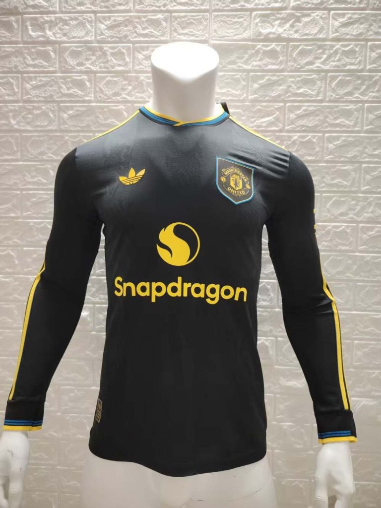 Manchester United 2025-26 Tercera camiseta versión jugador de manga larga