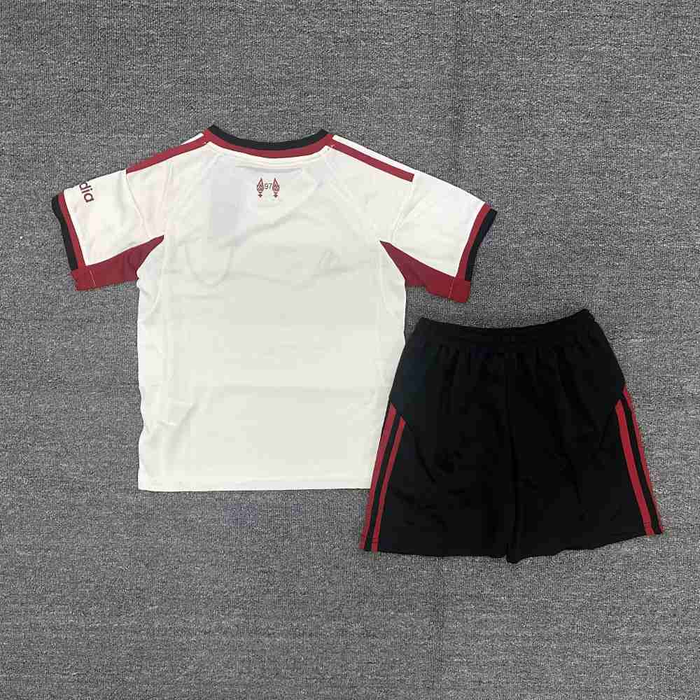 Niños Liverpool 2025-26 Visitante Kit