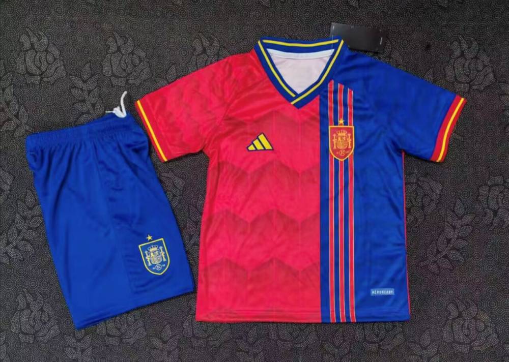 Niños España 2025-26 Especial Kit