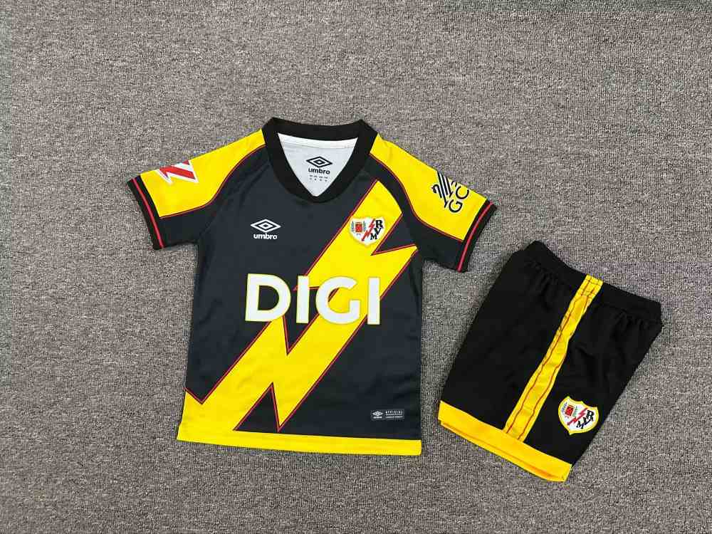 Niños Rayo Vallecano 2025-26 Tercera Kit
