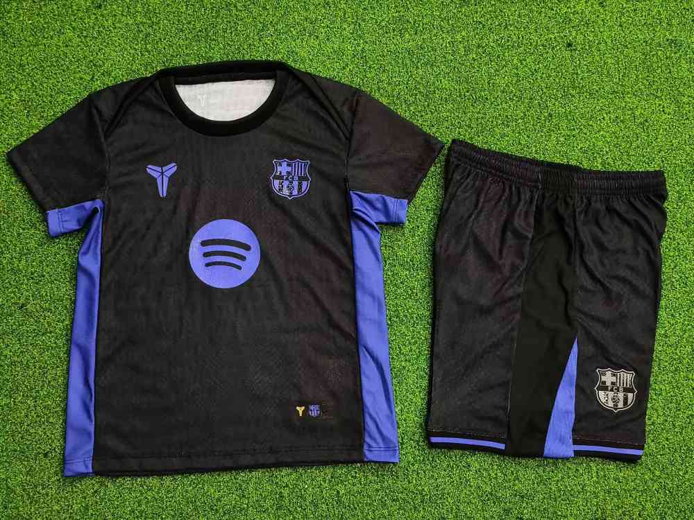 Niños Barcelona 2025 Collaborative collection Kit