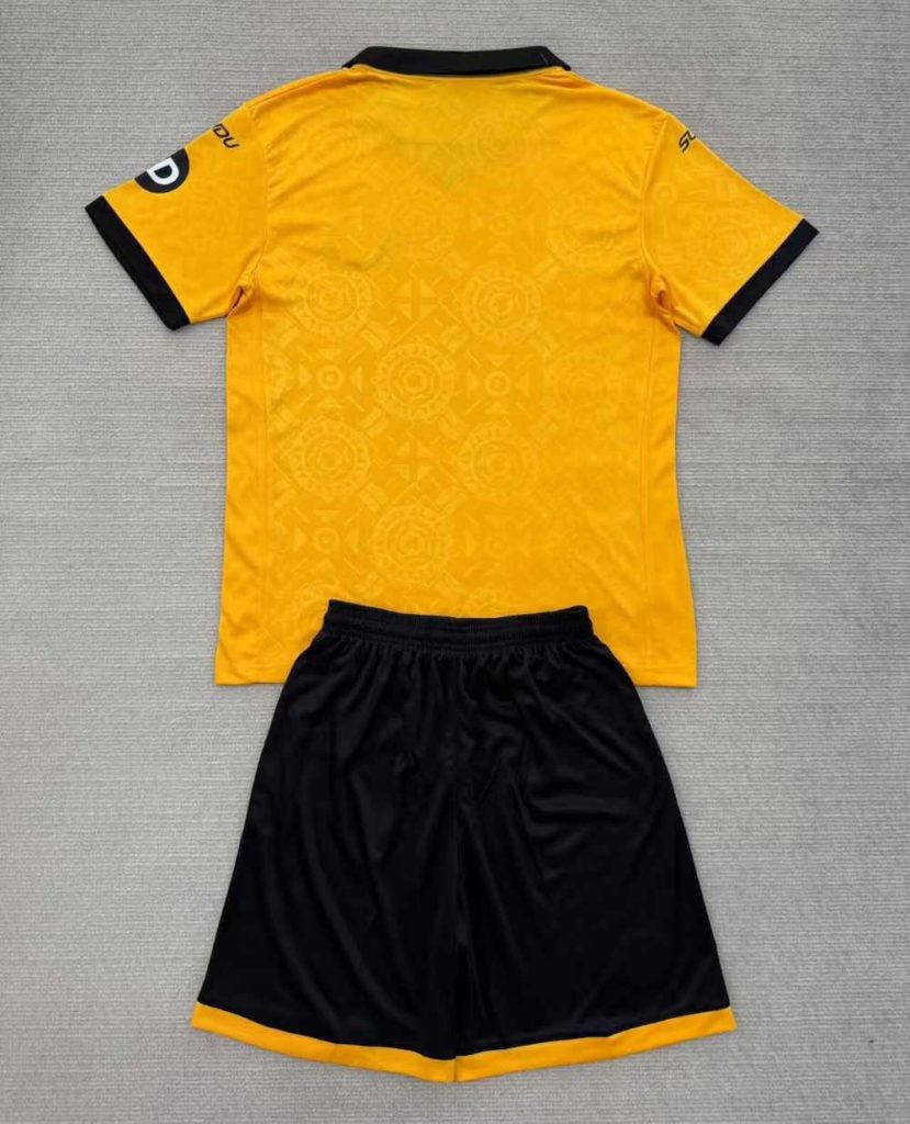 Niños Wolverhampton 2025-26 Local Kit