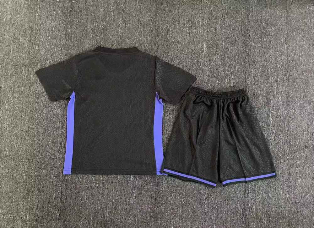 Niños Barcelona 2025 Collaborative collection Kit
