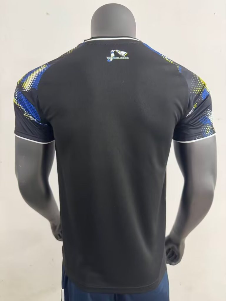 Leeds United 2025-26 Tercera camiseta versión jugador