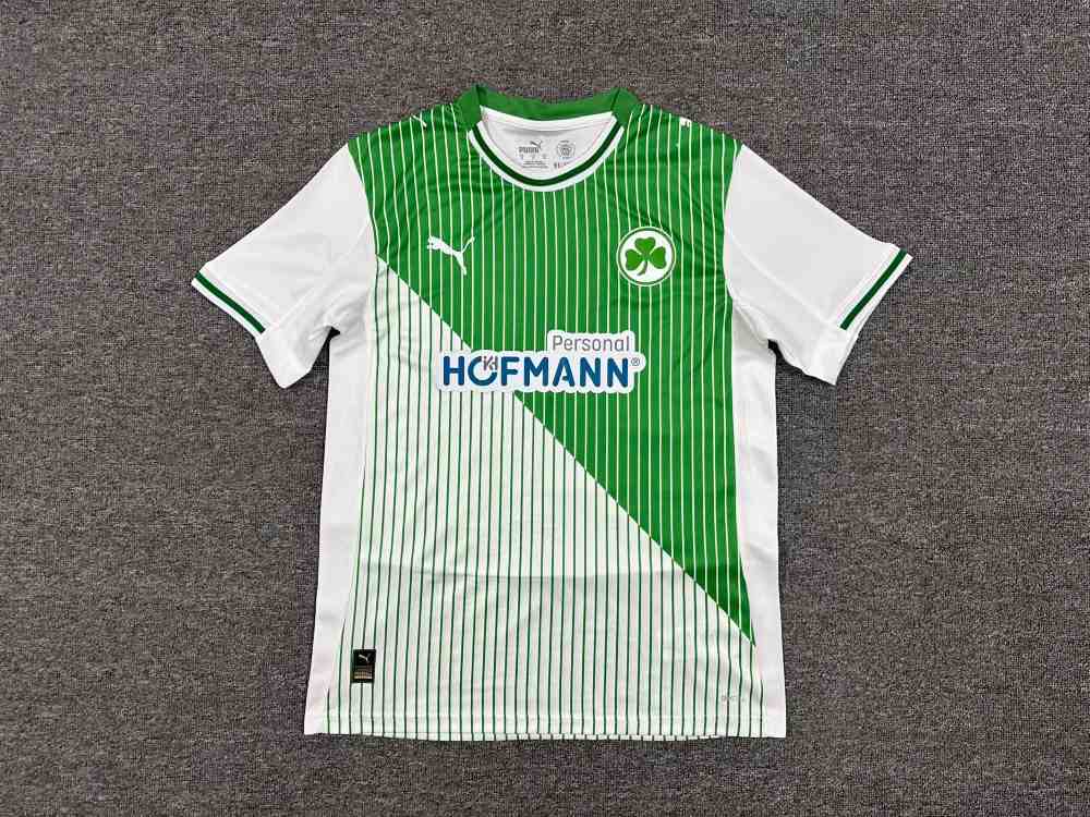Greuther Fürth 2025-26 Camiseta local