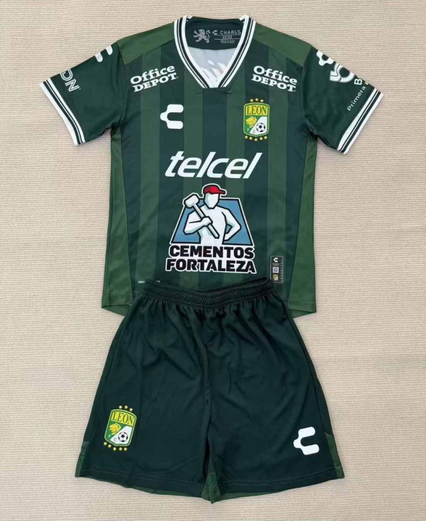 Niños León 2025-26 Local Kit
