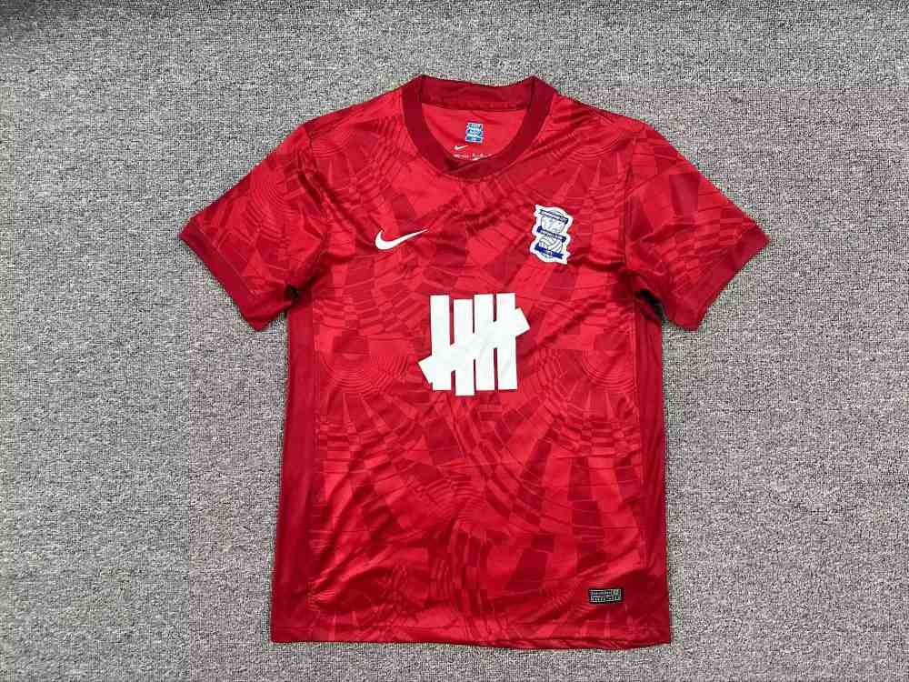 Birmingham 2025-26 Tercera camiseta