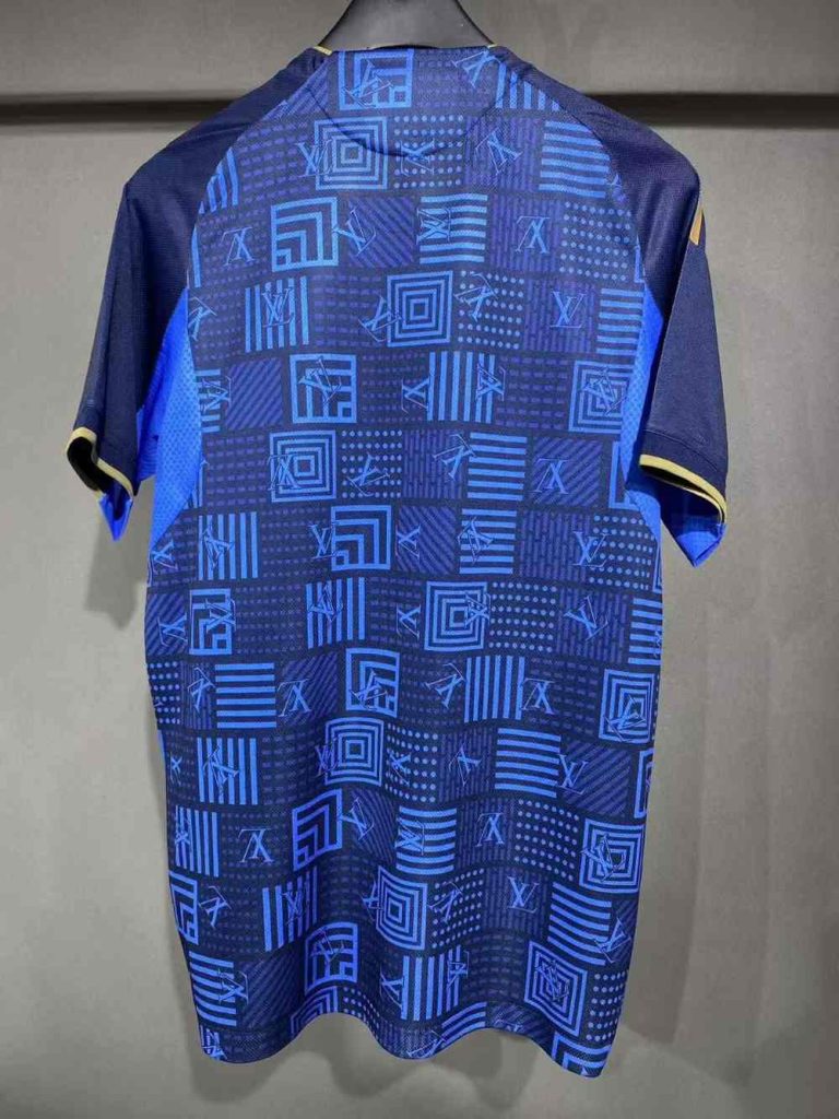 Real Madrid 2025-26 LV Camiseta edición especial versión jugador