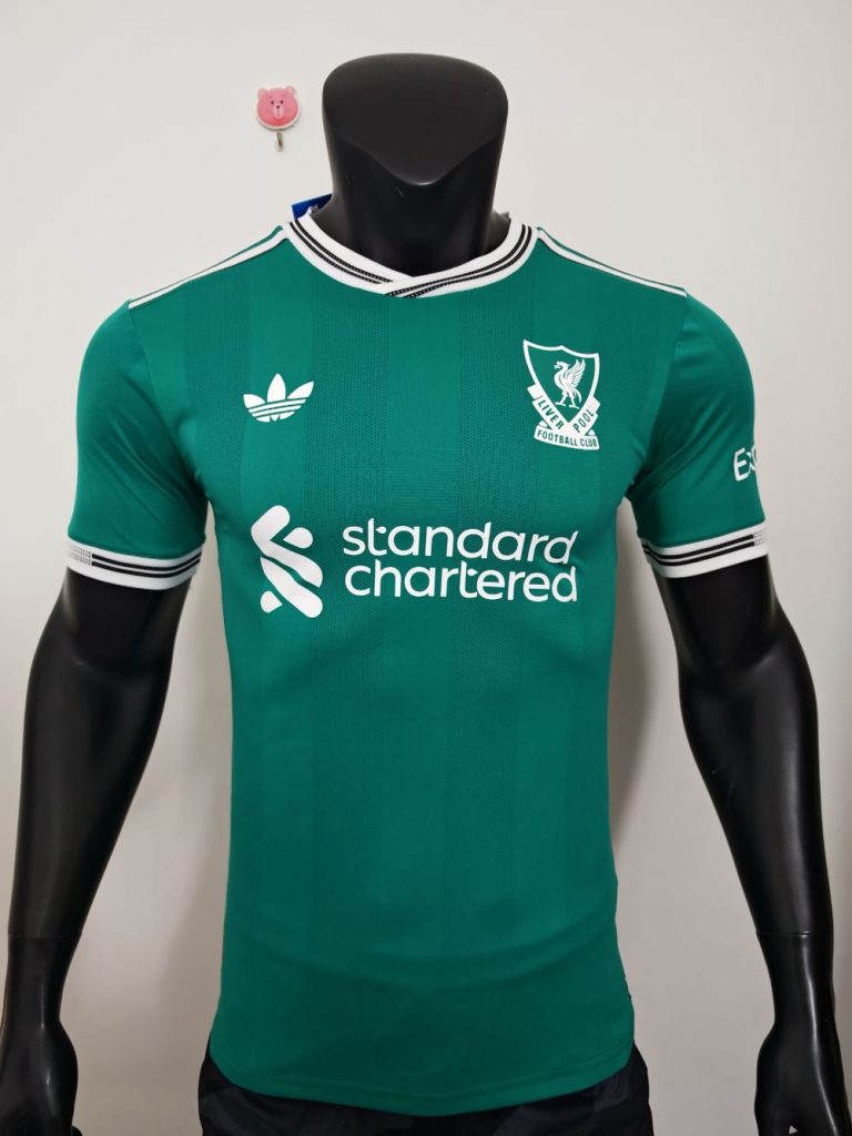Liverpool 2025-26 Tercera camiseta versión jugador