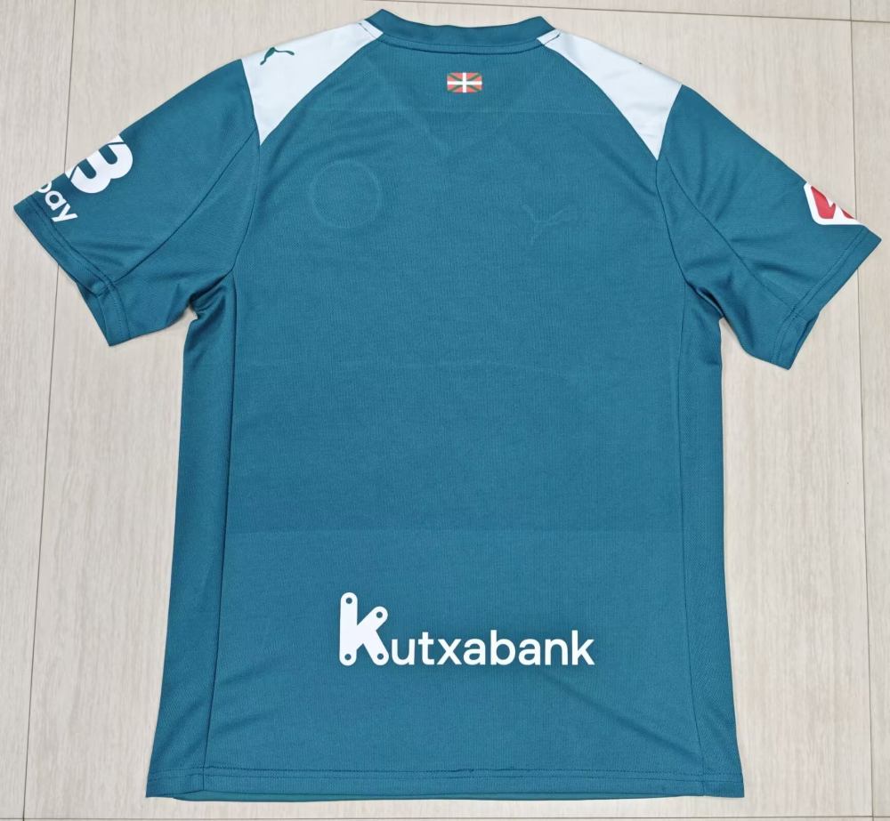 Alavés 2025-26 Tercera camiseta