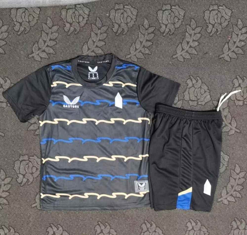 Niños Everton 2025-26 Tercera Kit