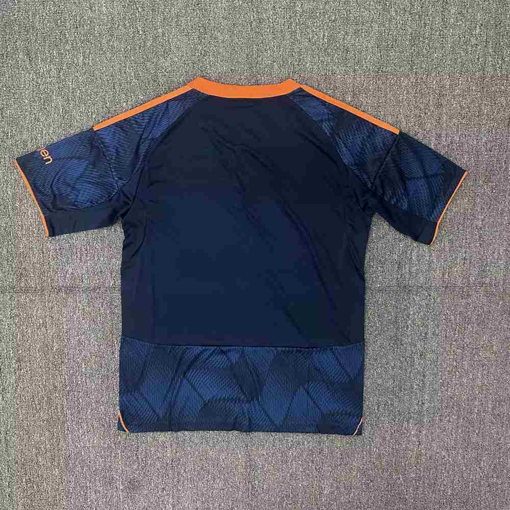 Nottingham Forest 2025-26 Tercera camiseta